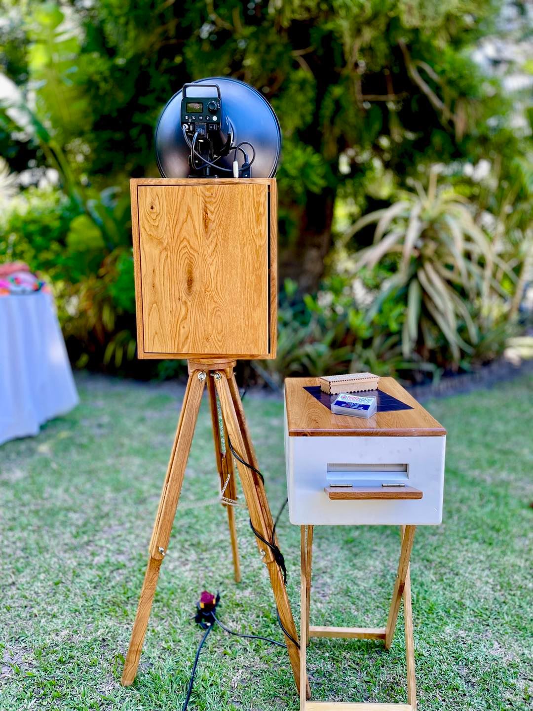 Photobooths For Weddings in KZN - Retro Photobooths with Instant Printing