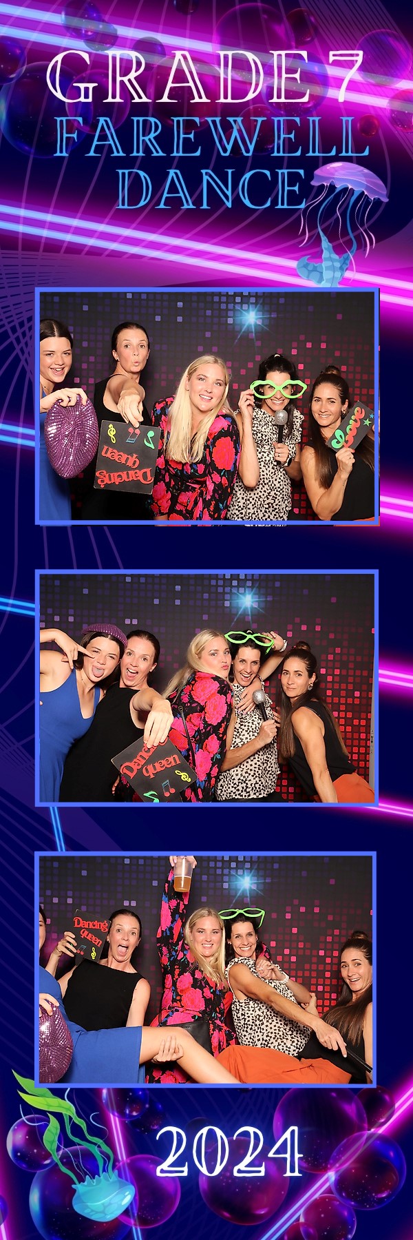 Photobooths for Kids Birthdays with instant Printed Photobooth strips or postcards. Professional Photobooths with Backdrops and Instant Photos